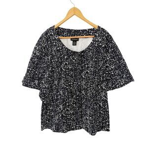 Lane Bryant Black White Pattern Design Cuffed Short Sleeve Open Style Jacket